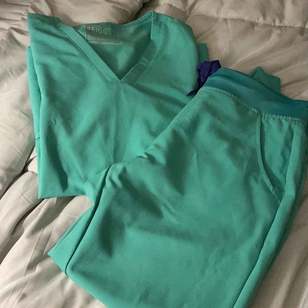 Figs Scrubs Set